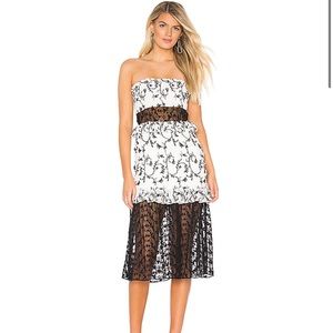 Quinn Midi Dress in White Meadow